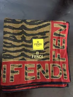 FENDI ハンカチ　大判