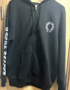 ジップパーカー