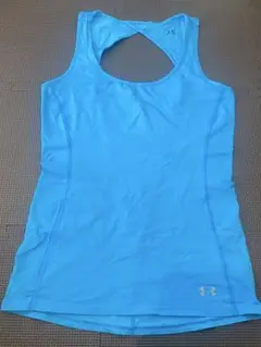 Under Armour 水色 タンクトップ フィットネス