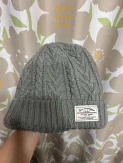 ケーブル編みニット帽 グレー