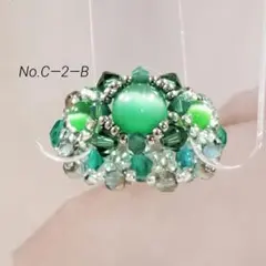 No.C―2―B　ビーズリングハンドメイド　コバルトグリーン　ビーズの指輪