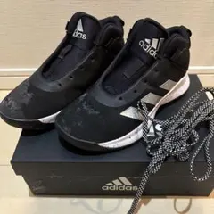 adidas バスケットシューズ21.5センチ