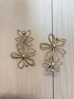 エリザベスバウアー風 フラワーモチーフイヤリング パール