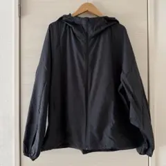 UNIQLO ポケッタブルUVカットパーカ　Mサイズ 黒