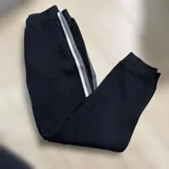 UNIQLOキッズパンツ　150 ブラック　ドライスウェットパンツ/ライン