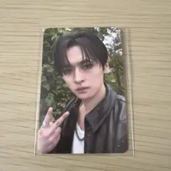 Stray kids KARMA ポップアップ オンライン特典 Lee know