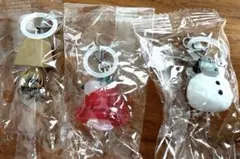 PEANUTSスヌーピー 雪だるま カプセルトイ めじるしアクセサリー3個セット