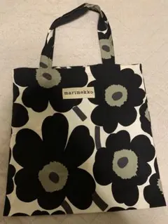 マリメッコ　トートバッグ　ウニッコ