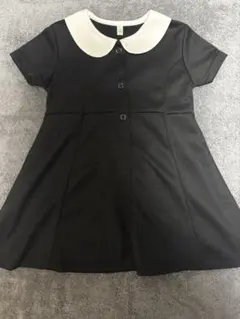 ベビー　半袖ワンピース 黒 白襟