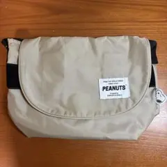 PEANUTS ベージュ ショルダーバッグ