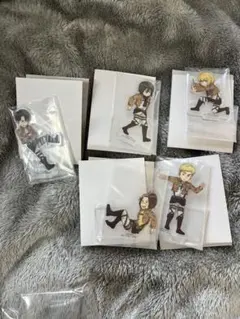 進撃の巨人　一番くじ　H賞　アクリルスタンド 5種
