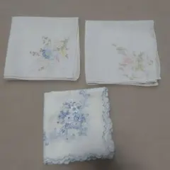 刺繍入りホワイトハンカチ3点セット 30cm×30cm 51cm×51cm