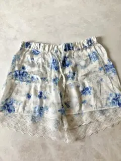 花柄レーストリムショートパンツのサムネイル