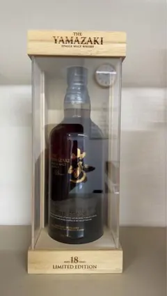 サントリー山崎18年 &白州18年Limited Edition木製ボックス付きのサムネイル