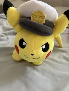 肩のりピカチュウ　ぬいぐるみ