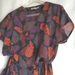 ⊰ワンピース⊱ポリエステル100%半袖フリーサイズリーフ柄フレンチスリーブレトロ