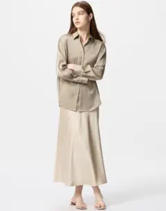 UNIQLO　サテンスカート