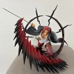 ワンピース シャンクス フィギュア