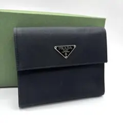 プラダ PRADA 三つ折り財布　ナイロン 黒　三角プレートのサムネイル