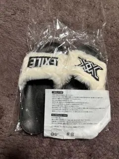 EXILEファーサンダル