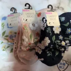 花柄シアーソックス 2足セット 23-25cm袋入りプレゼント用にも - メルカリ