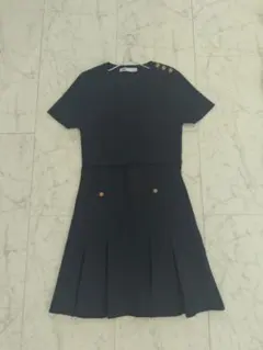 ZARA ボックスプリーツニットミニワンピース　Mのサムネイル