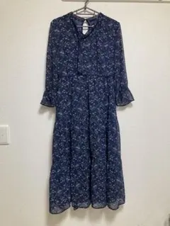 アプワイザーリッシェ　ネイビー　ワンピース　花柄　1 S