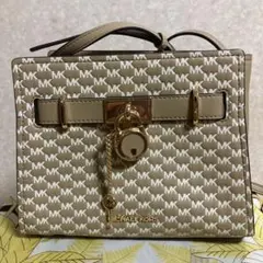 Item thumbnail for item aca812fe-79a1-49fc-bde0-bcc5439a270a