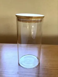 ガラスキャニスター 竹製蓋付き　直径約10cm✖️高さ20cm