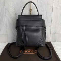 TOD'S レザー　ミニリュック　ブラックのサムネイル