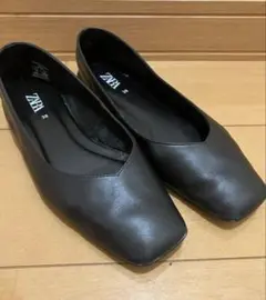 ZARA フラットシューズ ブラック 38のサムネイル