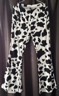 牛柄フレアパンツ Lサイズ