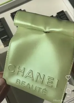 CHANEL Make Up Take away 最新ポーチ ノベルティ