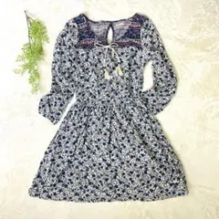 Hollister ホリスター　花柄ワンピース　チュニック　ブルー【XS】小花柄のサムネイル