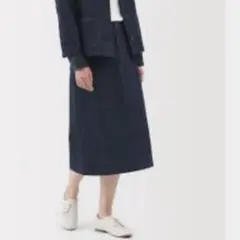 無印　デニムAラインスカート　ダークネイビー　XXL カポック混　木の実