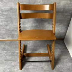 ストッケ トリップトラップ ブラウンSTOKKE ウォールナット - メルカリ