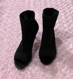ご専用です　美品　Gianvito Rossi オープントゥブーツ? 37 ブラのサムネイル