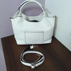 ＬＡ ＭＩＡＢＯＲＳＡのホワイトバック革製２WAYハンドバック（ショルダーバック