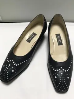 BALLY 紺白レザーポインテッドトゥシューズ　　4E 新品同様