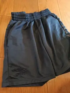 Umbro ネイビー ショートパンツ