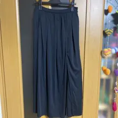 【ビームス】ロングスカート　デザイン　マキシ　スリット　カット素材