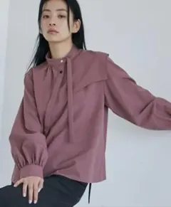 リボンタイブラウス