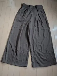 ブラウン ワイドパンツ