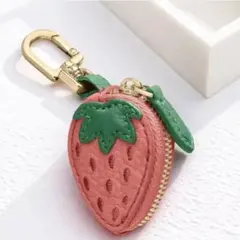 コインケース 小銭入れ 小物 キーホルダー　コンパクト レザー レッド いちご