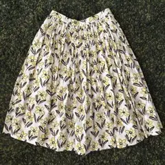 【超美品】PRADA プラダ 花柄 フレアスカート 36のサムネイル