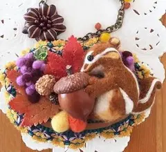 リスと楓のBAGチャーム・ピンブローチ