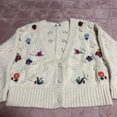 Dot and Stripes 花柄刺繍カーディガン