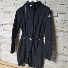 MONCLER ♡ブラックフード付きスプリングコート　サイズ1♡のサムネイル