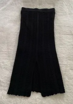 春夏ニット前スリットタイトスカート　ブラック　フリーサイズ（小さめ）