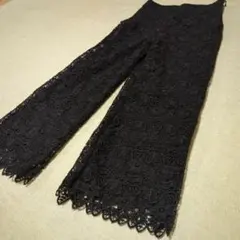 ZARA WOMAN ブラックレースフレアパンツ XS